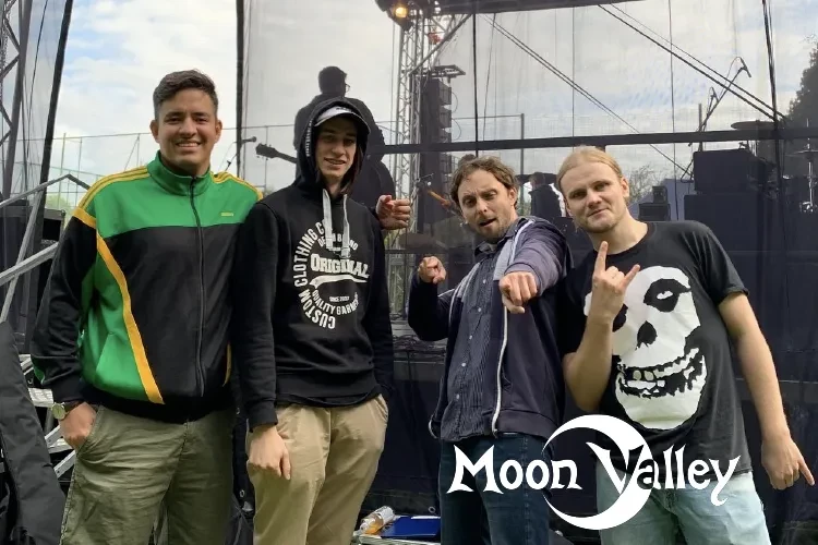 Klub Studio - Moon Valley Muzyczne Pogwarki klubgwarek - Moon Valley Muzyczne Pogwarki